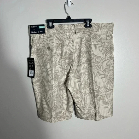 NWT! Walter Hagen Tan Leaf Print Hybrid Shorts Multiple Sizes - Picture 3 of 3